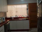 Sobrado com 2 dormitórios à venda, 151 m² por R$...