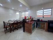 Sobrado com 2 dormitórios à venda, 168 m² por R$...