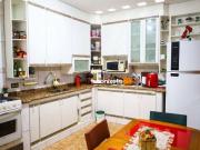 Sobrado com 2 dormitórios à venda, 229 m² por R$...