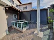 Sobrado com 2 dormitórios à venda, 250 m² por R$...