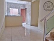 Sobrado com 2 dormitórios à venda, 52 m² por R$...