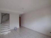 Sobrado com 2 dormitórios à venda, 61 m² por R$ 230.000...
