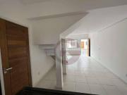 Sobrado com 2 Dormitórios à venda, 65 m² por R$ 320.000...