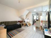 Sobrado com 2 dormitórios à venda, 71 m² por R$...