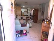 Sobrado com 2 dormitórios à venda, 75m² por R$310.000...