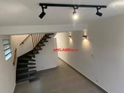 # Sobrado com 2 dormitórios à venda, 92 m² por R$...