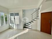 Sobrado com 2 dormitórios, sendo uma suíte com sacada,...