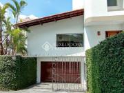 Sobrado com 303m², 3 dormitórios, 1 suíte, Jd do Mar,...