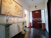 Sobrado com 322 m² e 4 Quartos