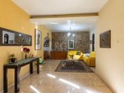 Sobrado com 345m² privativos, 3 suites, 2 vagas,...