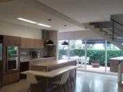 Sobrado com 3 dormitórios à venda, 330 m² por R$...