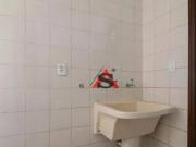 Sobrado com 3 dormitórios para alugar, 184 m² por R$...