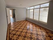 Sobrado com 3 dormitórios para alugar, 275 m² por R$...