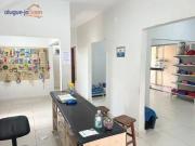 Sobrado com 3 dormitórios para alugar, 440 m² por R$...