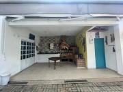 Sobrado com 3 dormitÃ³rios Ã venda, 243 mÂ² por R$...