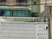 Sobrado com 3 dormitórios à venda, 200 m² por R$...