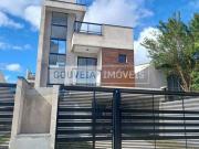Sobrado com 3 Dormitórios, 2 Suítes, 141m² a venda por...