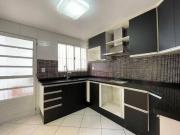 Sobrado com 3 dormitórios à venda, 106 m² por R$...