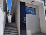 Sobrado com 3 dormitórios à venda, 107 m² por R$...