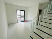 Sobrado com 3 dormitórios à venda, 108 m² por R$...