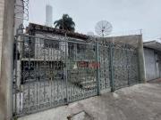Sobrado com 3 dormitórios à venda, 110 m² por R$...
