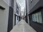 Sobrado com 3 dormitórios à venda, 110 m² por R$...