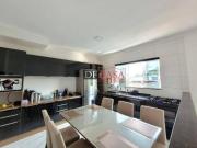 Sobrado com 3 dormitórios à venda, 110 m² por R$...