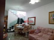Sobrado com 3 dormitórios à venda, 110 m² por R$...