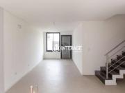 Sobrado com 3 dormitórios à venda, 110 m² por R$ 889.000...