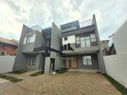 Sobrado com 3 dormitórios à venda, 113 m² por R$...