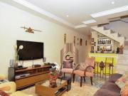 Sobrado com 3 dormitórios à venda, 115 m² por R$...
