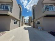 Sobrado com 3 dormitórios à venda, 116 m² por R$...