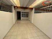 Sobrado com 3 dormitórios à venda, 118 m² por R$...