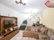 Sobrado com 3 dormitórios à venda, 120 m² por R$...