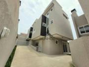 Sobrado com 3 dormitórios à venda, 120 m² por R$...