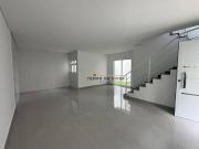 Sobrado com 3 dormitórios à venda, 120 m² por R$...