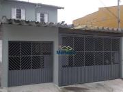 Sobrado com 3 dormitórios à venda, 122 m² por R$...