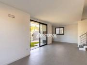 Sobrado com 3 dormitórios à venda, 128 m² por R$...