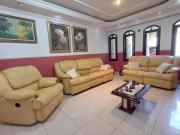 Sobrado com 3 dormitórios à venda, 130 m² por R$...