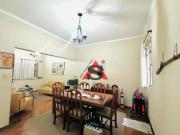 Sobrado com 3 dormitórios à venda, 130 m² por R$...