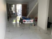 Sobrado com 3 dormitórios à venda, 130 m² por R$...