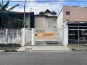 Sobrado com 3 dormitórios à venda, 132 m² por R$...