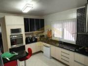 Sobrado com 3 dormitórios à venda, 132 m² por R$...