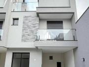 Sobrado com 3 dormitórios à venda, 135 m² por R$...