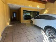 Sobrado com 3 dormitórios à venda, 136 m² por R$...