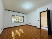 Sobrado com 3 dormitórios à venda, 137 m² por R$...