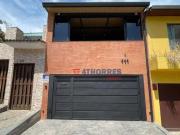 Sobrado com 3 dormitórios à venda, 140 m² por R$...