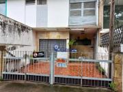 Sobrado com 3 dormitórios à venda, 145 m² por R$...