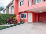 Sobrado com 3 dormitórios à venda, 146 m² por R$...