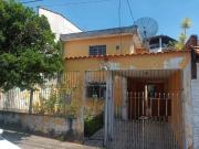 Sobrado com 3 dormitórios à venda, 150 m² por R$...